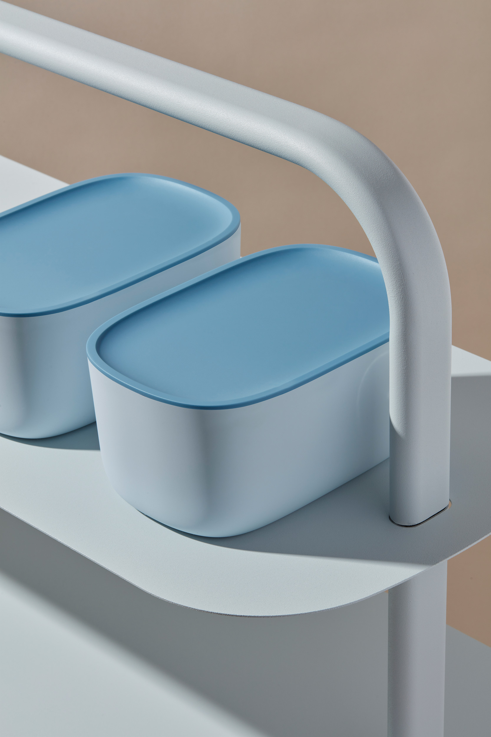 Pattern-OS-StorageBins-EntrywayRack-LightBlue-DarkBlue-012_PF
